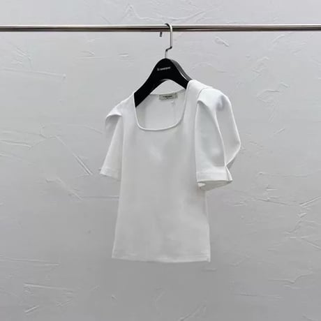 Soft Fit Puff Sleeve Top