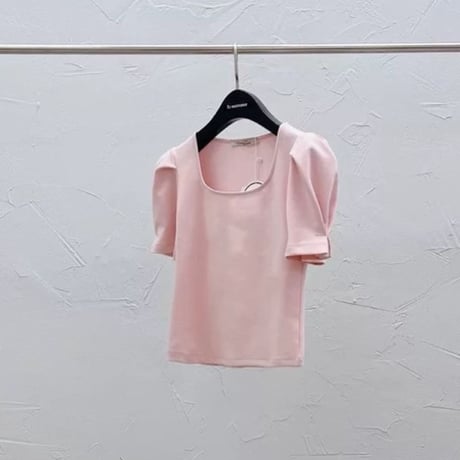 Soft Fit Puff Sleeve Top
