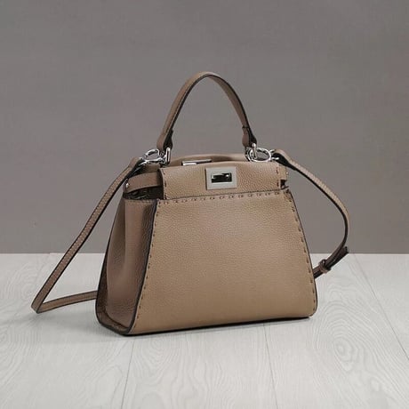 牛革ハンドbag