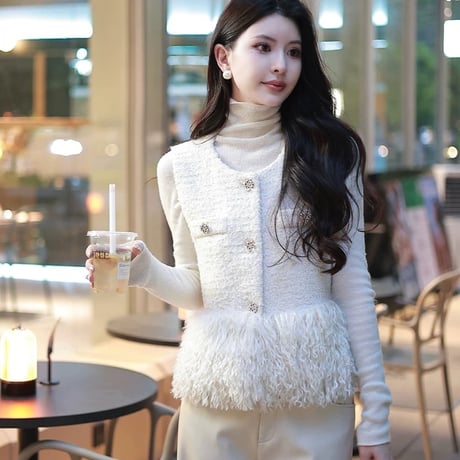 裾フリンジベスト