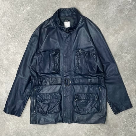 ベルスタッフ | STORES