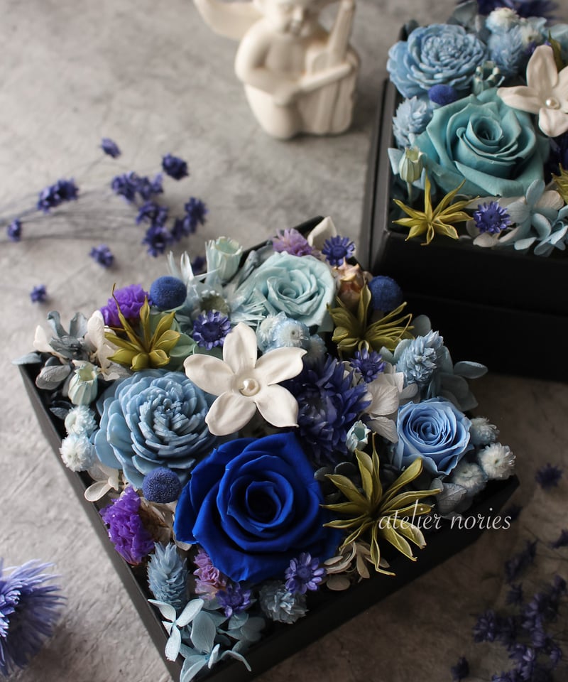 オルゴール　プリザーブドフラワー青いバラブルーローズGReeeeN愛唄　ボックス ボックスフラワー ローズ12本 ブルー（プリザーブドフラワー）｜第一