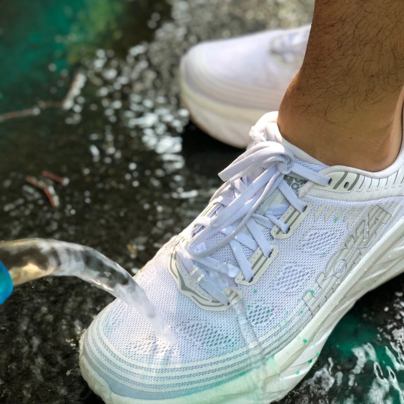 Hoka one one bondi 6 white hotsell