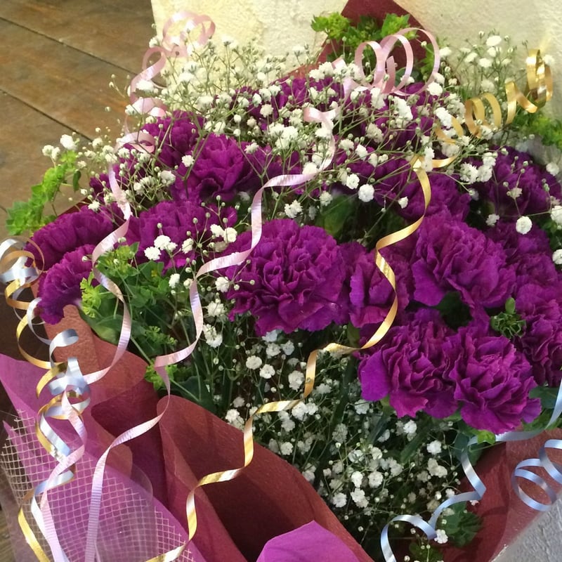 花言葉は「永遠の幸福」青いカーネーション・サントリー・ムーンダスト