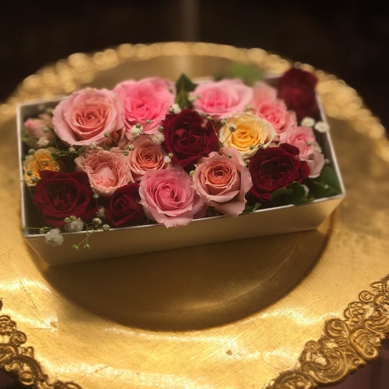 フラワーケーキ BOX スクエアー Sサイズ | 花fusa - オンライン