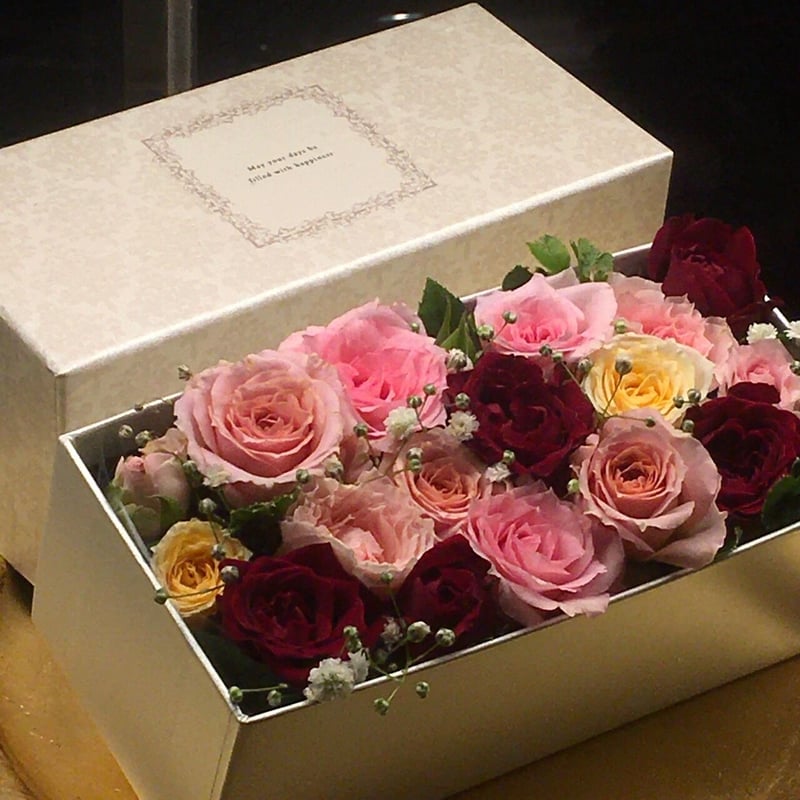 フラワーケーキ BOX スクエアー Sサイズ | 花fusa - オンライン