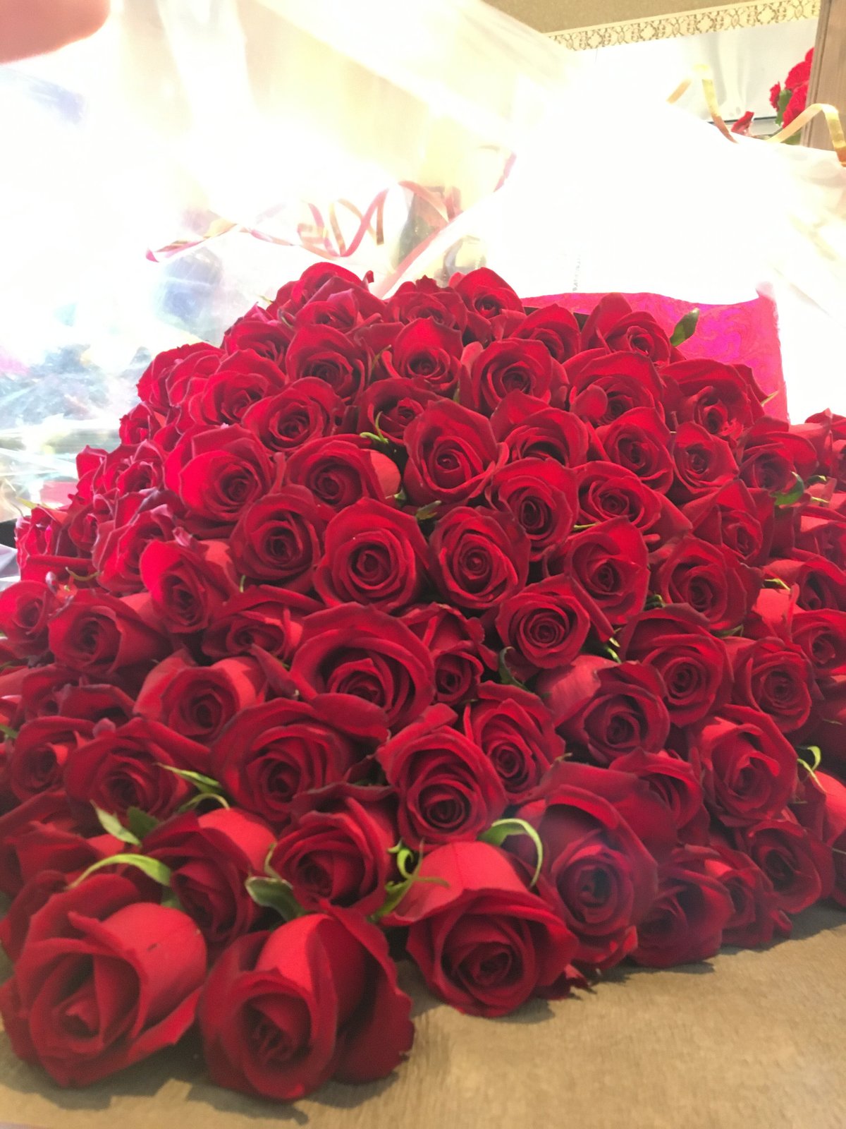 真紅の薔薇フラワーアレンジメント ほほまる 真紅の薔薇フラワーアレンジメント ほほまる