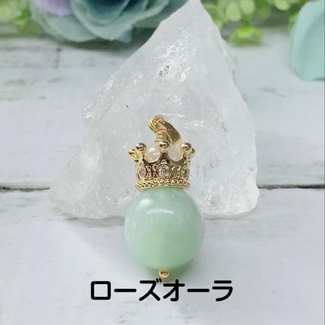 【ファンダリカオリジナル】K18gp 天地を結ぶ調和の石 地球の安定と天使の導き、愛と豊かさの融合　グリーンマイカ王冠ペンダント