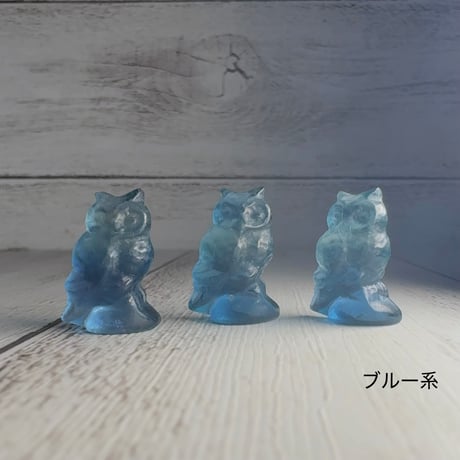 ［彫刻］フローライト　フクロウ　約20mm