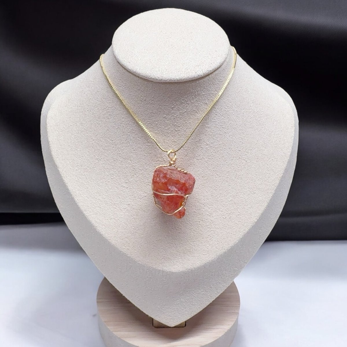 Druzy Agate 原石 赤箱付き 最終値下げ Druzy Agate 原石 赤箱付き