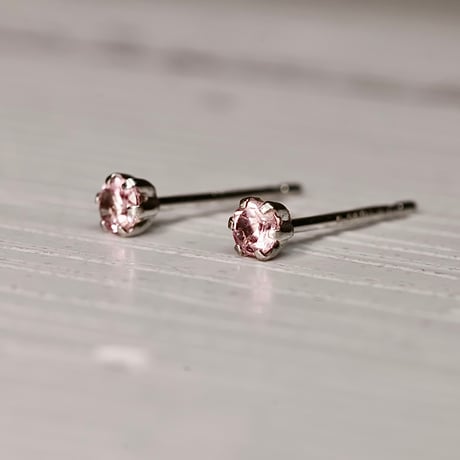 ［ピアス］工房応援企画　PT900 　ピンクトルマリン　ピアス