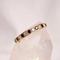 ［リング］【工房応援企画】K18 18金ブラック&ホワイトダイヤモンド コンビ　ハーフエタニティリング0.11ct【受注生産】