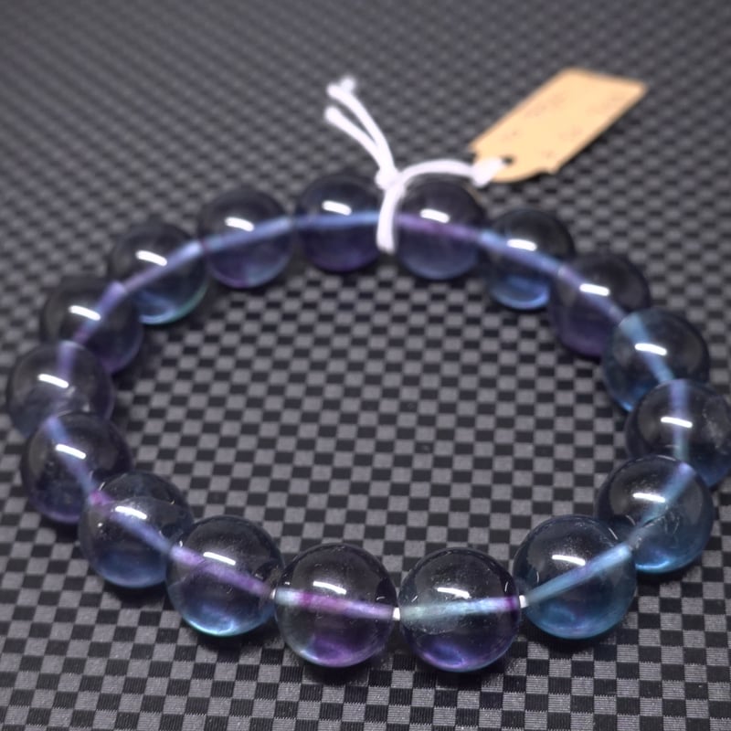 【高品質】ブルーパープルフローライトお月様 虹いり 高品質++]ブルーパープルフローライトブレスレット（約11mm玉