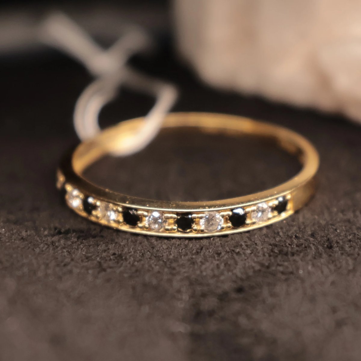 リング］【工房応援企画】K18 ブラック&ホワイトダイヤモンド コンビ