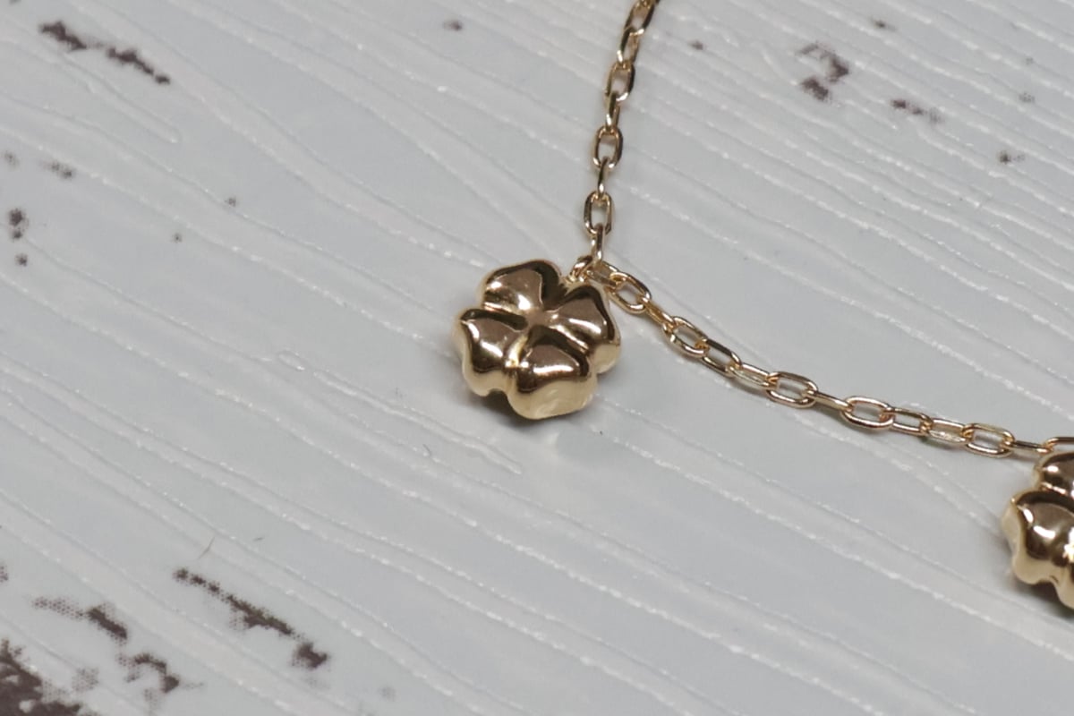 K18クローバーブレスレット　2479K2505 K18クローバーブレスレット 2479K2505 - メルカリ