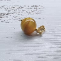 【再入荷】タイガーアイ焦しキャラメル10mm【k24gp】粒ペンダント　チョーカー付き