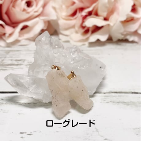 愛の雫　モルガナイト　ペンダント