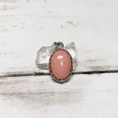 ケース入り【愛情・癒し・希望】ピンクオパール　オーバル　ペンダントトップ 16×12mm