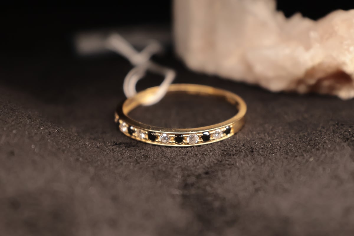 工房さん応援企画】18金 ブラック&ホワイトダイヤ コンビ ハーフ