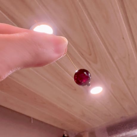 【ピアス】【ペンダント】マラヤガーネットの聖地タンザニア産