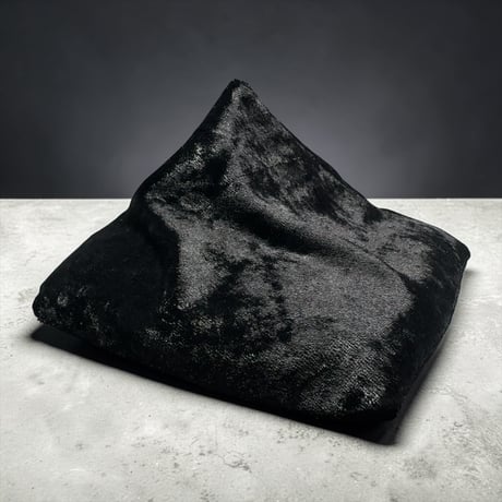 気を集める座 水晶 開運座布団 ピラミッド型