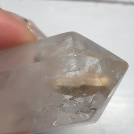 ［ポイント］  エンジェルラダー 貫入水晶 虹入り オーナー秘蔵品放出