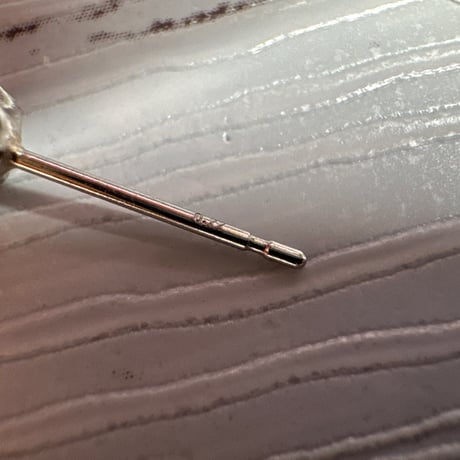 ［ピアス］【工房応援価格】ペールレモンカラー　PT900 刻印有り ダイヤモンド 0.44ct