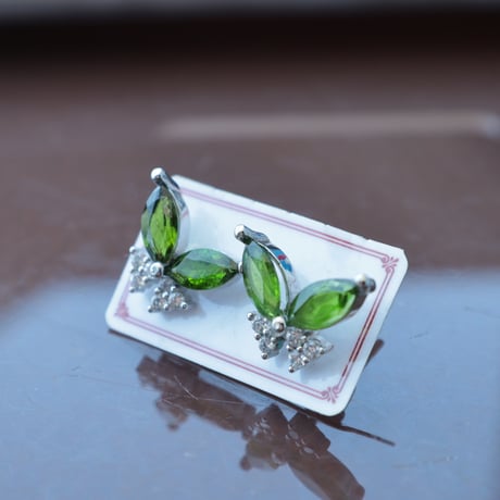 ［ピアス］グリーンガーネット　ツァボライトsv925