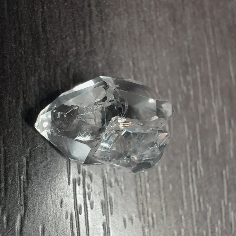 原石］ 高透明度 虹入りサイドカーニューヨーク州産 ハーキマー