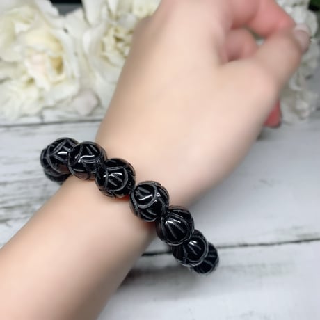 無限の黒に秘められた浄化と守護　モリオン蓮花　12mm 内径約17cm