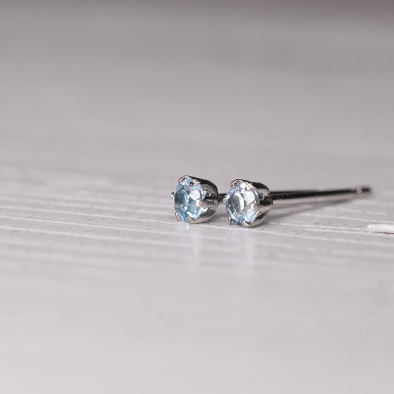 ピアス］工房応援企画 PT900 ブルートパーズ ピアス | pundarika