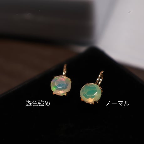 ［ペンダント］K18オパールラウンド 4mm 0.1ct