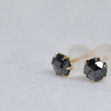 ［ピアス］K18YG ブラックダイヤモンド 0.4ct
