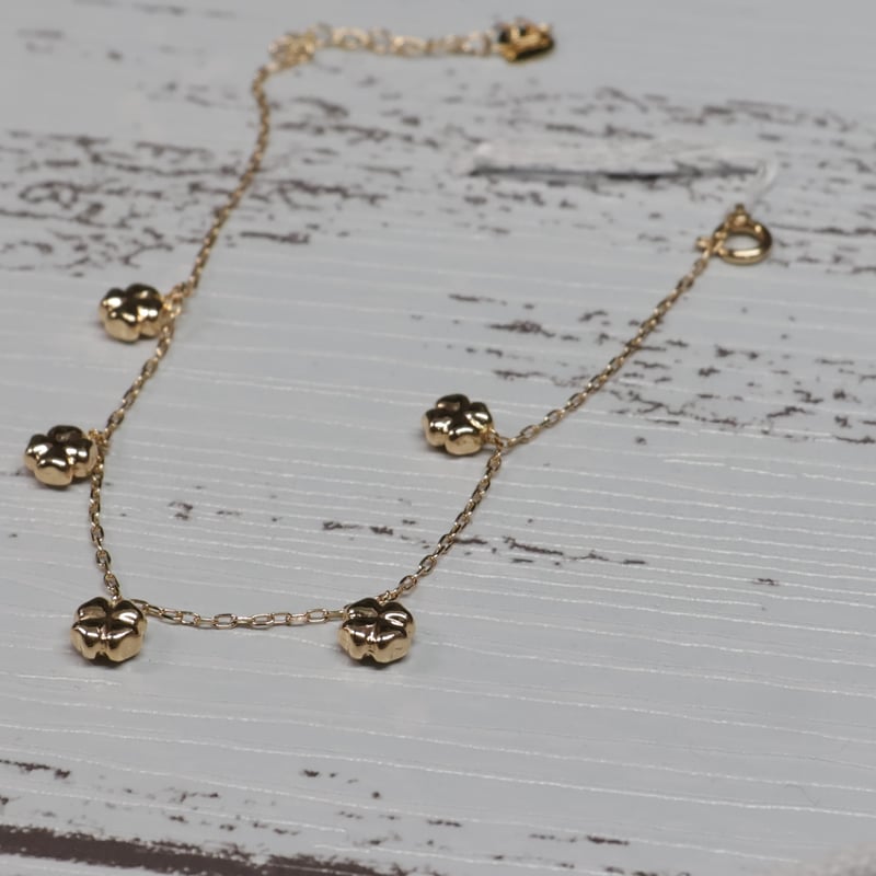 ブレスレット］幸運を呼ぶクローバーモチーフ k18イエローゴールド