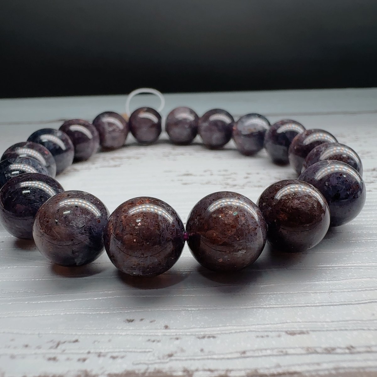 アイオライトサンストーン:ブラッドショット | pundarika