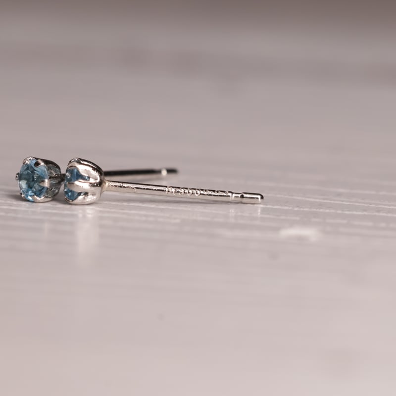 ピアス］工房応援企画 PT900 ブルートパーズ ピアス | pundarika