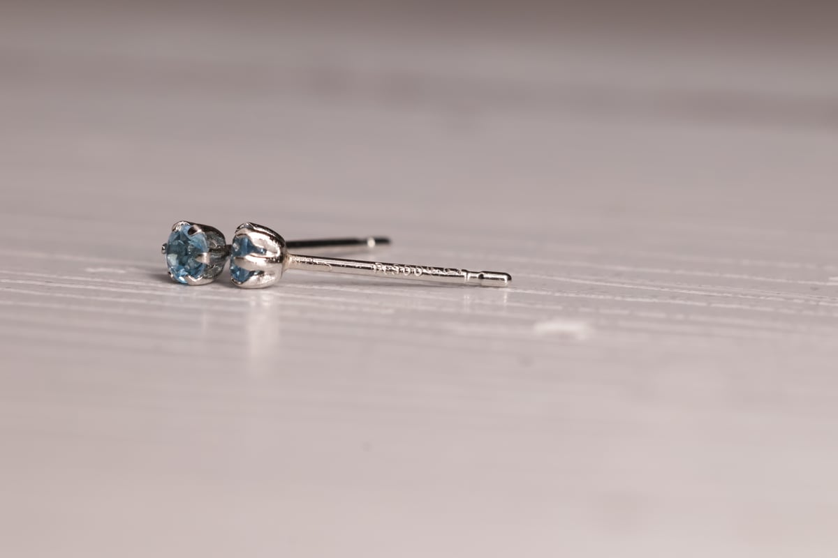 ピアス］工房応援企画 PT900 ブルートパーズ ピアス | pundarika