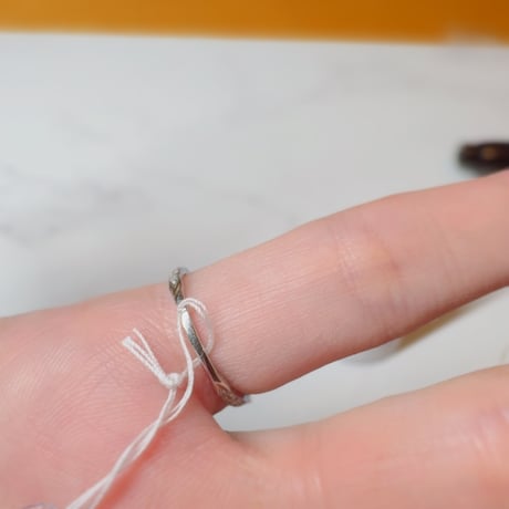 ［リング］PT950ツイストダイヤモンドリング 0.1ct【受注生産】【工房応援企画】