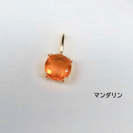 K18YG ペンダント　ファイアオパール　ラウンドカット　4mm　0.15ct