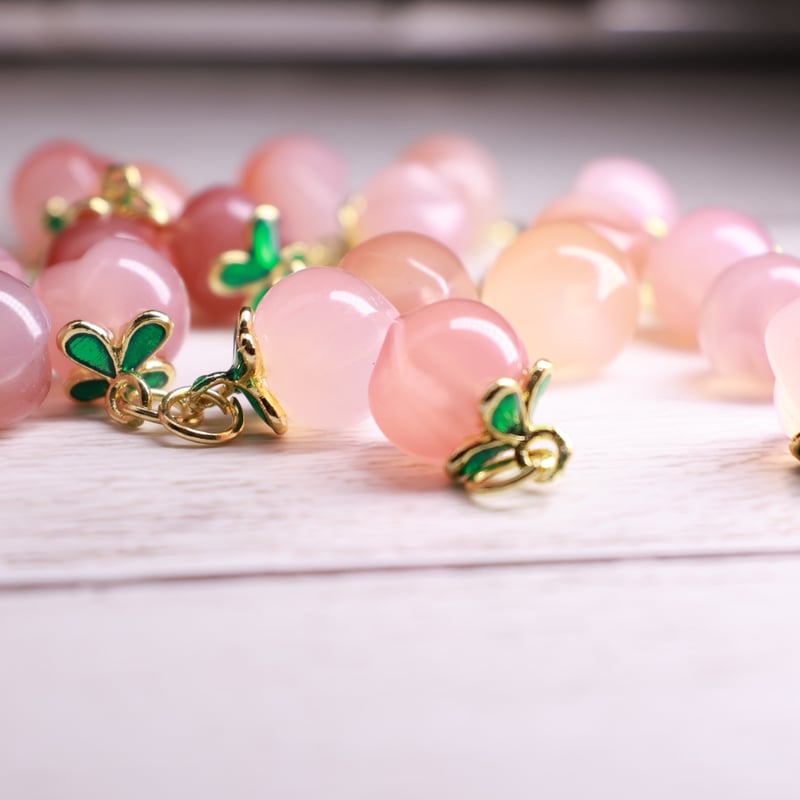 ペンダント］k18gp桃モチーフ 瑪瑙 長寿・恋愛運 | pundarika