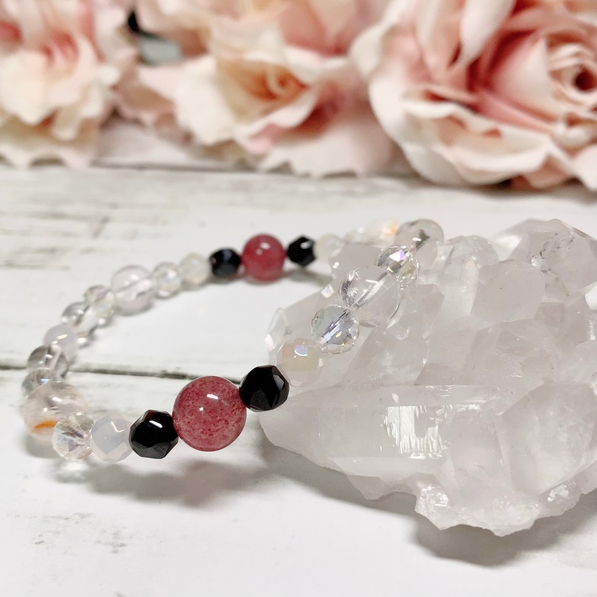 愛の輝き アフリカンストロベリークォーツとセリサイトインローズ