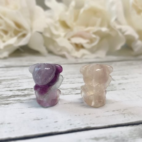 【彫刻】心をクリアにする　フローライトビーズ　熊 17.5×14mm