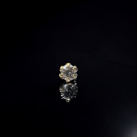 【再入荷】イベント割　18金イエローゴルド　スタッズ ダイヤモンドピアス