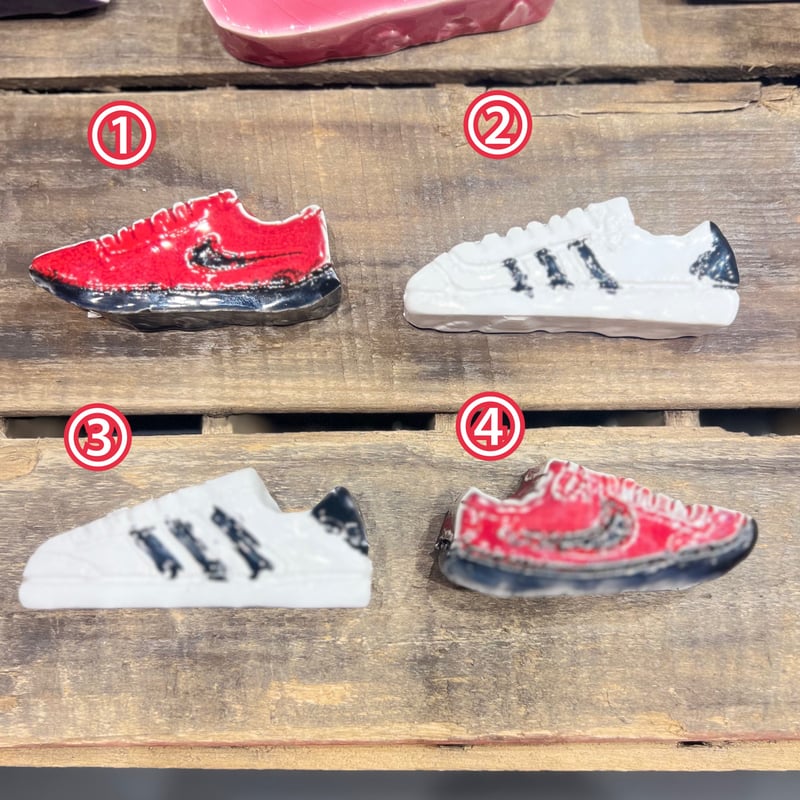 MV％陶器 スニーカー NIKE/ADIDAS | JOEL Closet