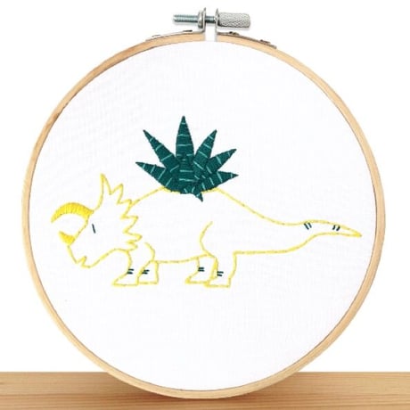 刺繍キット/Triceratops