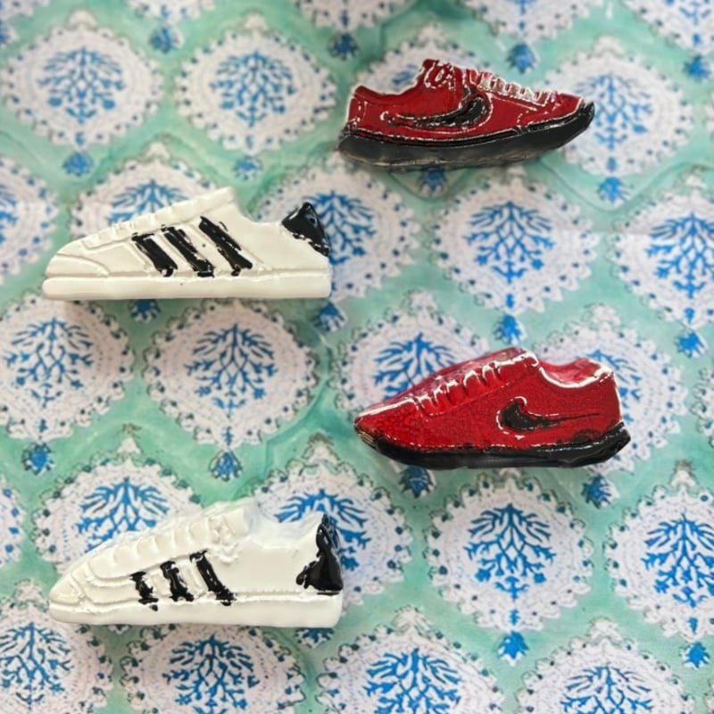 MV％陶器 スニーカー NIKE/ADIDAS | JOEL Closet