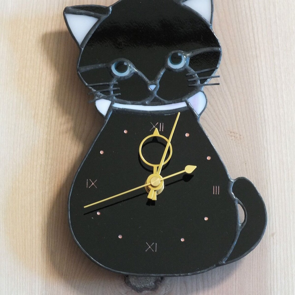 カット済みキット】猫の時計・黒猫 | ステンドグラス材料販売 W3