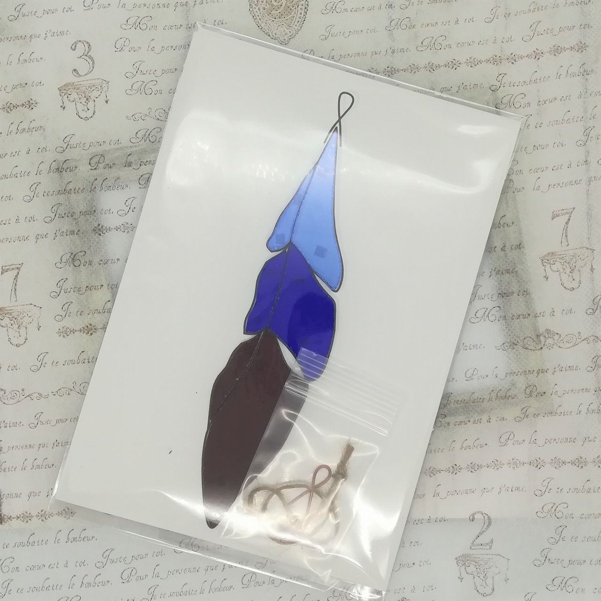 カット済みキット】羽根のステンドグラス・パープル＆ブルー＆ライト