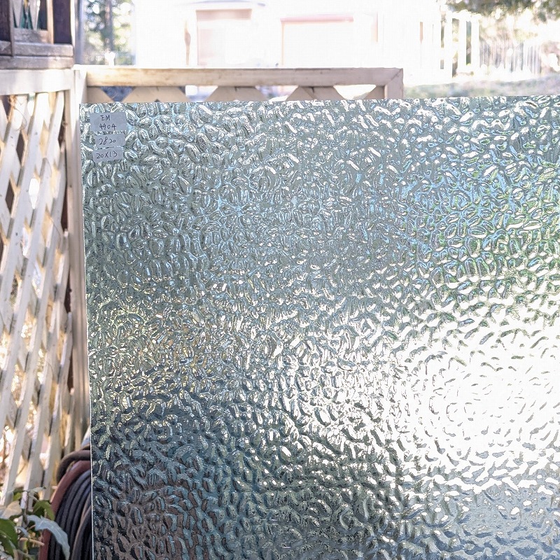 EM-4904（約20㎝×13㎝） | ステンドグラス材料販売 W3-Stained Glass