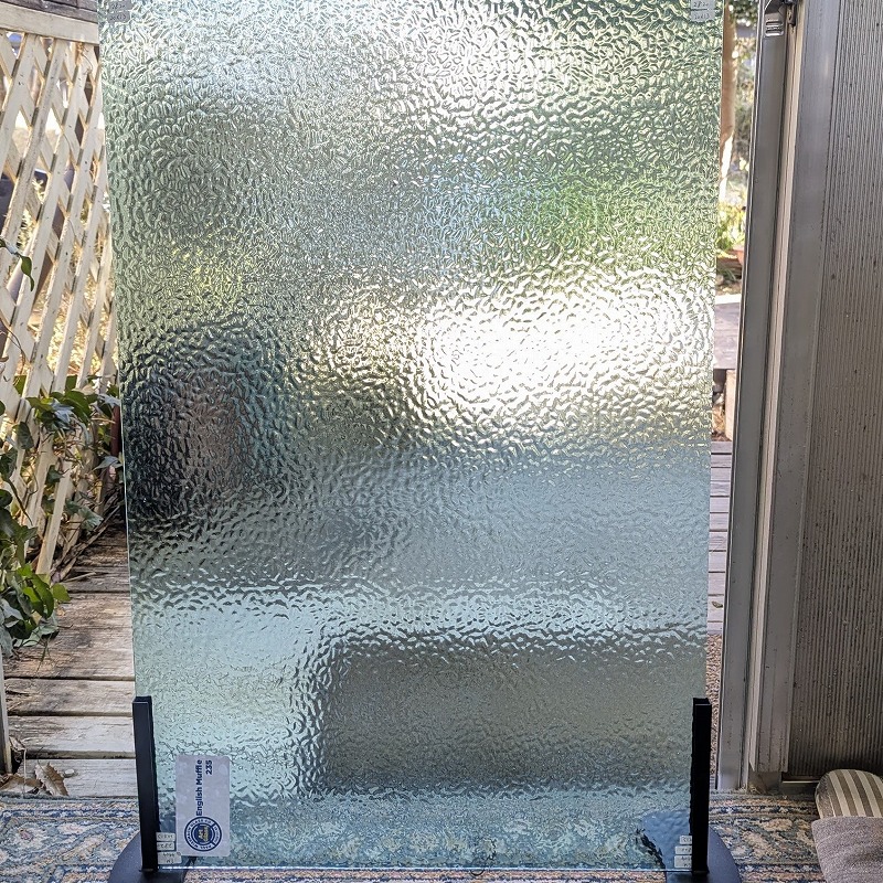 EM-4904（約20㎝×13㎝） | ステンドグラス材料販売 W3-Stained Glass
